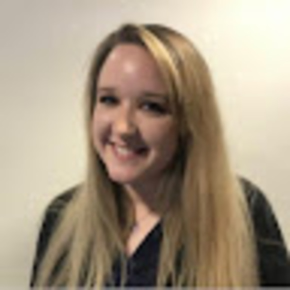 Meet your Posher, Courtney - Picture 1 of 1